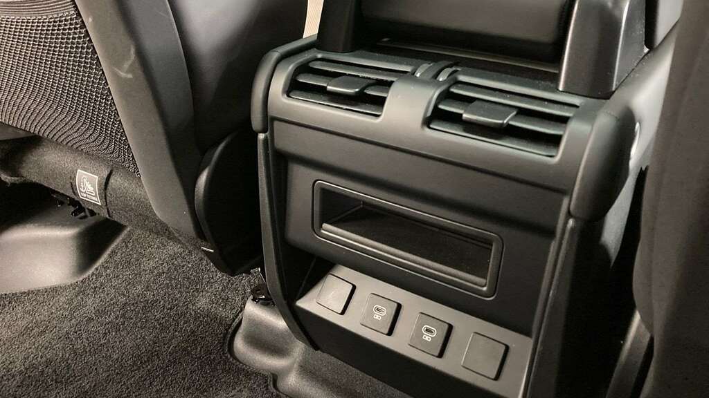 Land Rover Defender 110 3.0 D250 S 110 Black #17