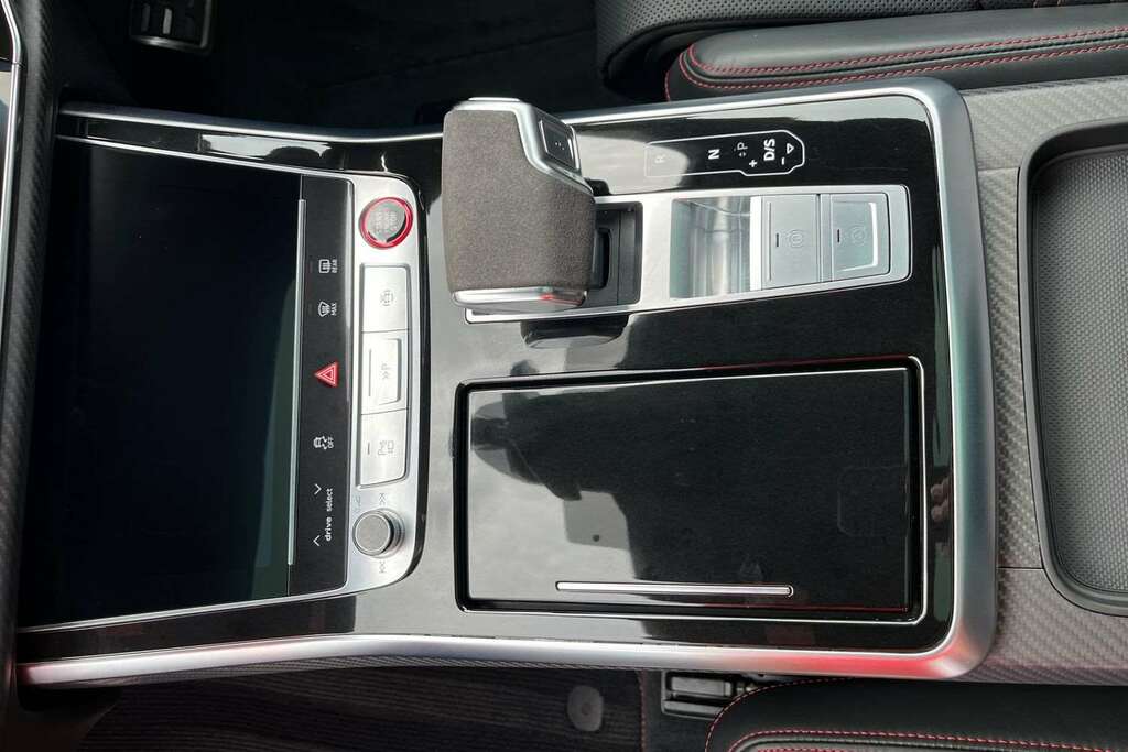 Audi RSQ8 Petrol #30