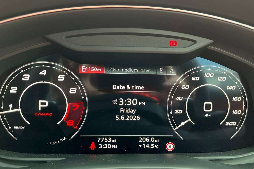 Audi RSQ8 Petrol #18