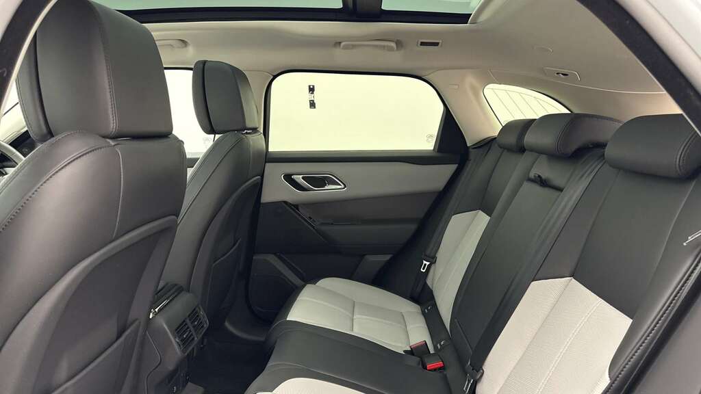 Land Rover Range Rover Velar 3.0 D300 Mhev Dynamic Hse 2024 Grey #4
