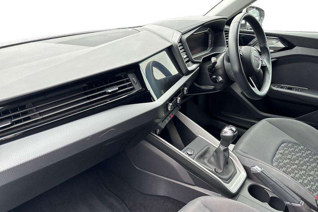 Audi A1 25 Tfsi Sport 2022 LR72WWL White #2