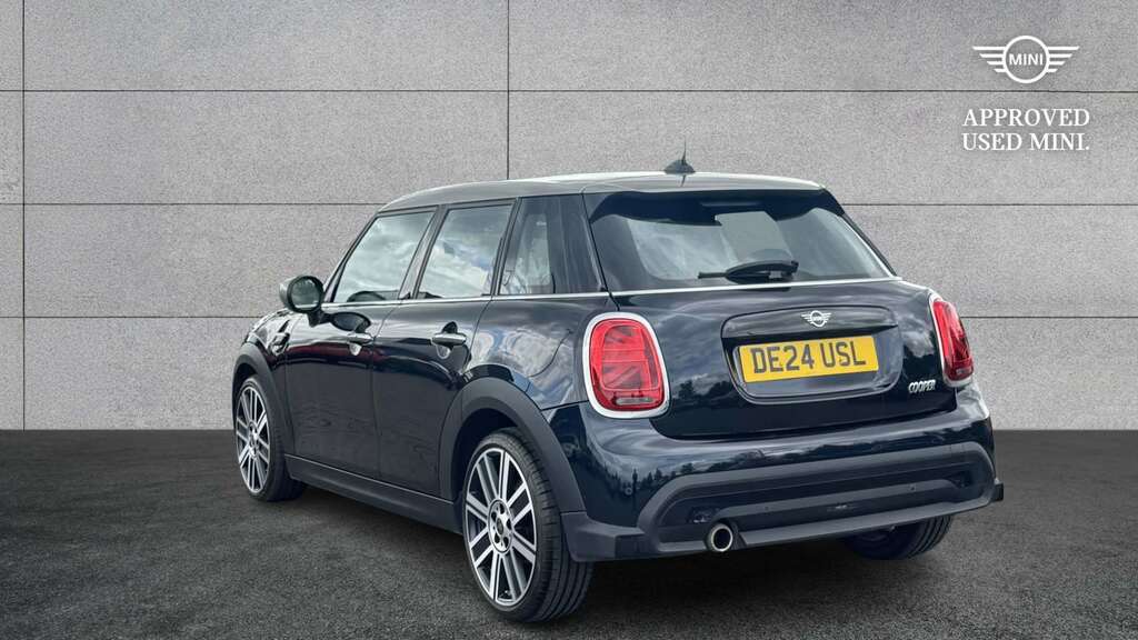 Mini Hatch 1.5 Cooper Exclusive Premium 2024 Black #2