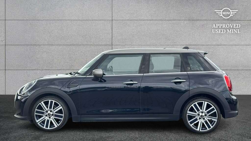 Mini Hatch 1.5 Cooper Exclusive Premium 2024 Black #3