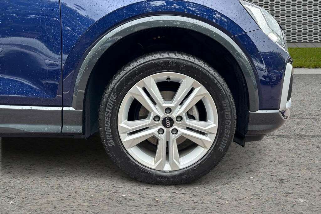 Audi Q2 35 Tfsi Sport S Tronic 2024 Blue #5