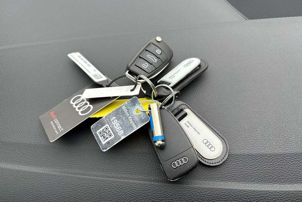 Audi Q2 S Line 35 1.5 Tfsi White #21