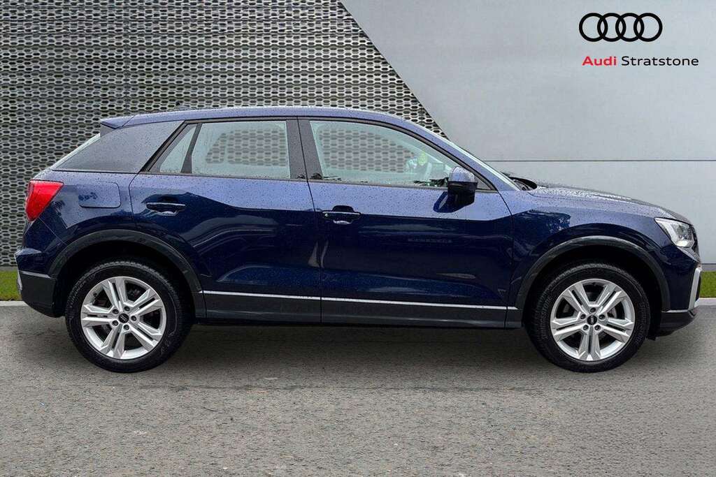Audi Q2 35 Tfsi Sport S Tronic 2024 Blue #4