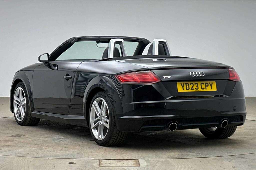 Audi TT 40 Tfsi Sport S Tronic Tech Pack 2023 Black #2