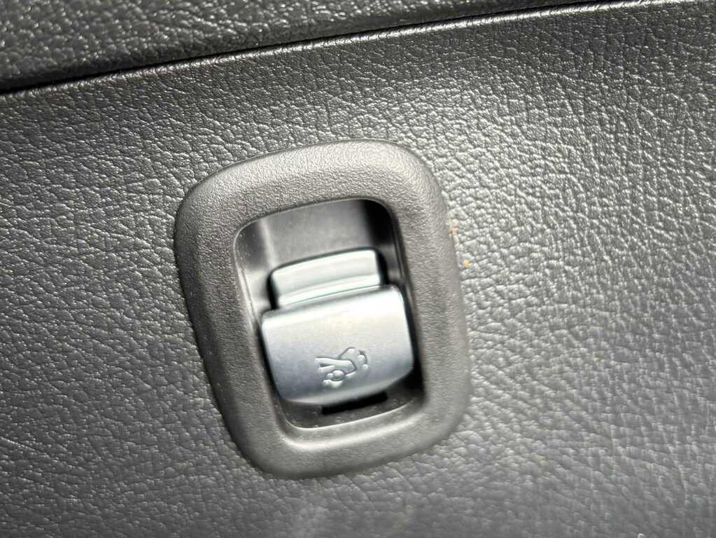 Mercedes-Benz C Class Amg Line Grey #30