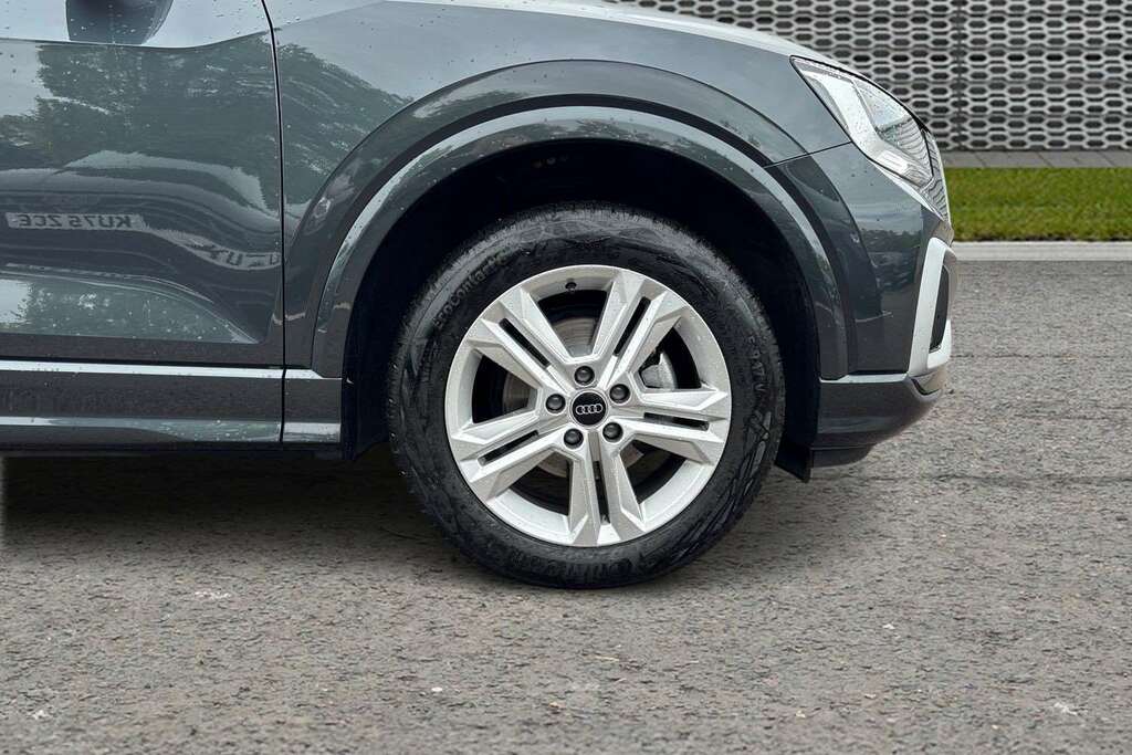 Audi Q2 35 Tfsi Sport S Tronic 2025 Grey #5