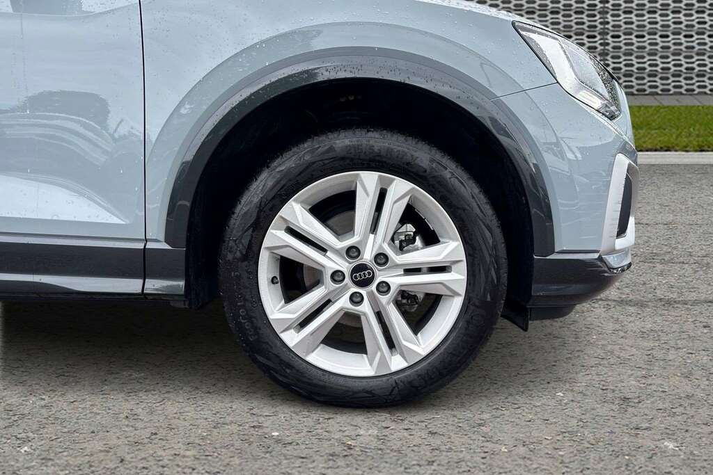 Audi Q2 35 Tfsi Sport S Tronic 2025 Grey #5