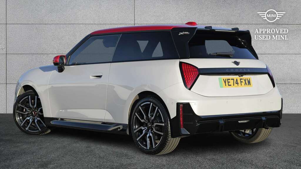 Mini Hatch 135Kw E Sport Level 3 41Kwh 2024 YE74FXW White #2