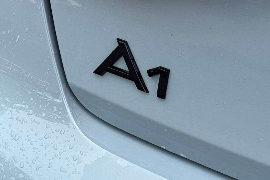 Audi A1 Black Edition 30 Tfsi 116 Ps 6-Speed Green #12