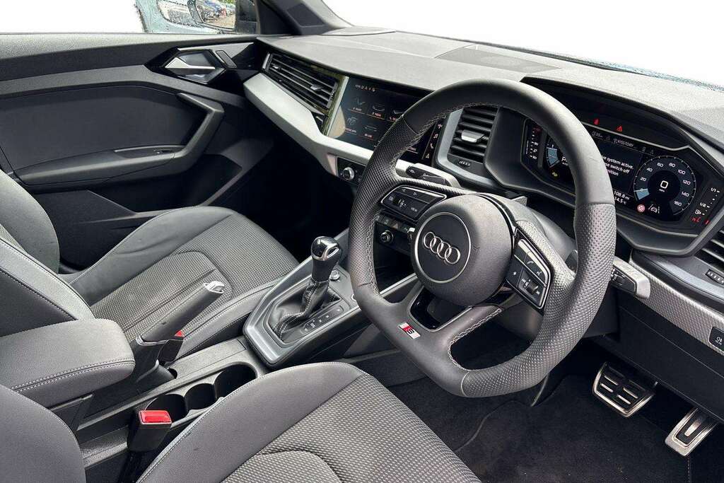 Audi A1 35 Tfsi Black Edition S Tronic 2025 Grey #6