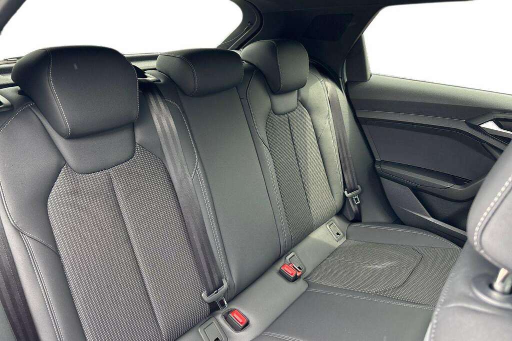 Audi A1 Black Edition 30 Tfsi 116 Ps 6-Speed Green #21
