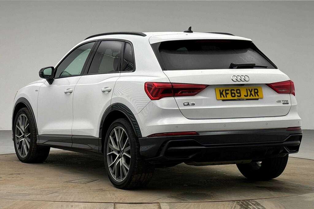 Audi Q3 45 Tfsi Quattro Vorsprung S Tronic 2019 White #3
