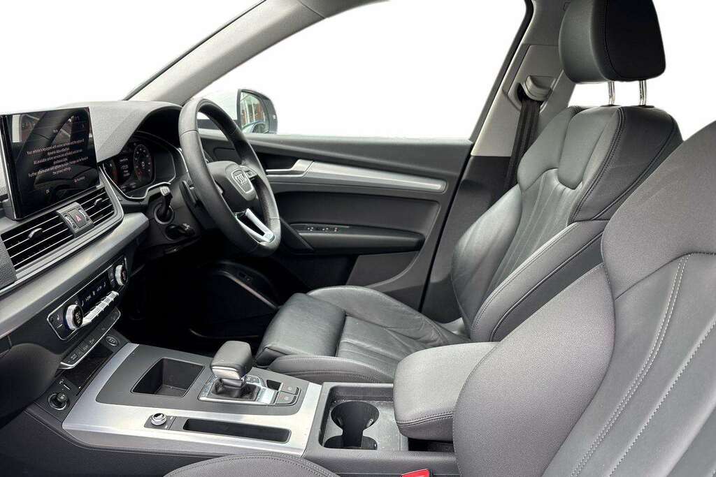 Audi Q5 2L Black Edition Black #18
