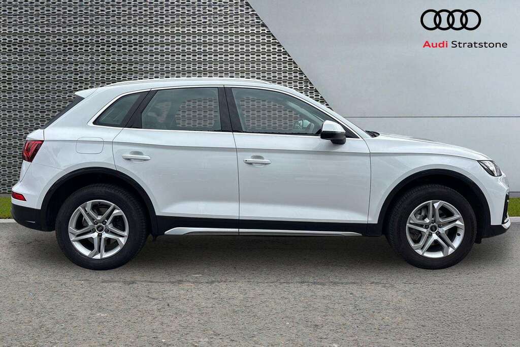 Audi Q5 45 Tfsi Quattro Sport S Tronic 2024 White #4