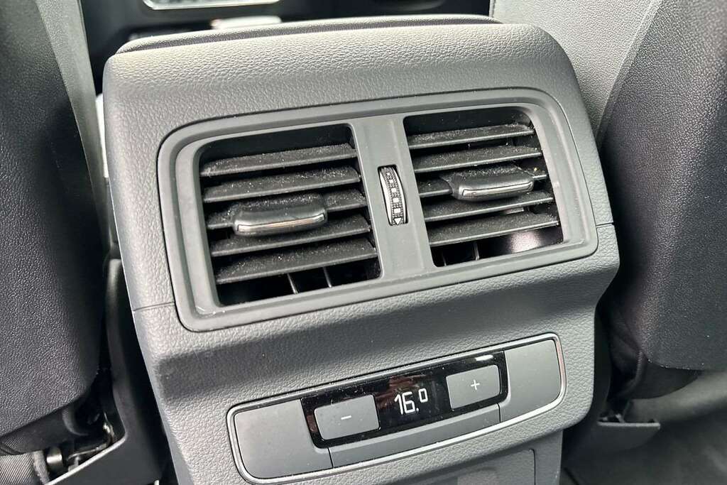 Audi Q5 2L Black Edition Black #20
