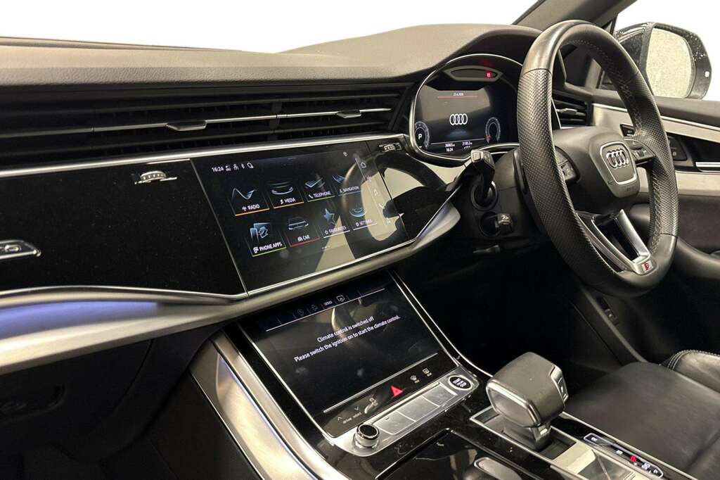 Audi Q8 55 Tfsi Quattro S Line Tiptronic Leather 202 Black #2