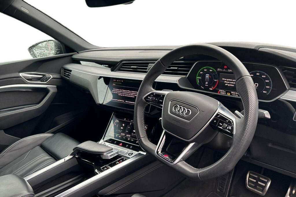 Audi Q8 e tron 250Kw 50 Quattro 95Kwh Black Edition 2023 Black #5