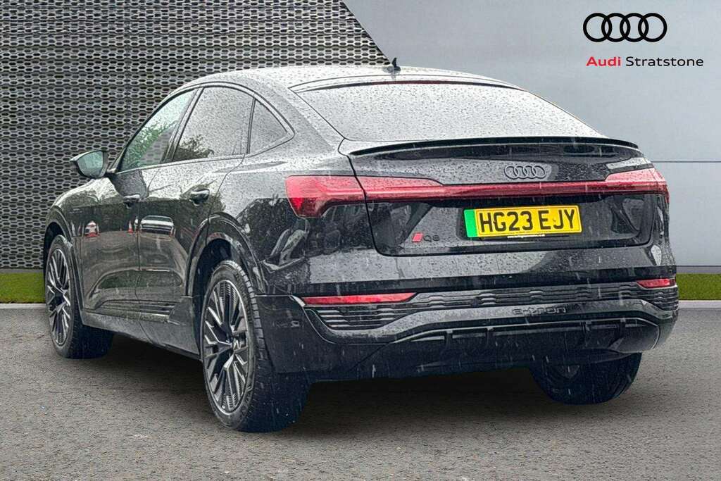 Audi Q8 e tron 250Kw 50 Quattro 95Kwh Black Edition 2023 Black #2