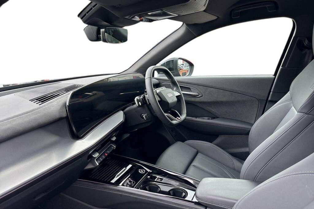 Audi Q3 1.5 Tfsi S Line S Tronic 2025 Black #2