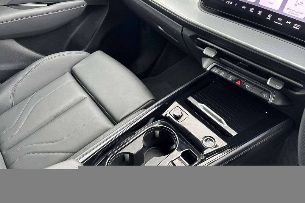 Audi Q3 1.5 Tfsi S Line S Tronic 2025 LL75XUR Black #2