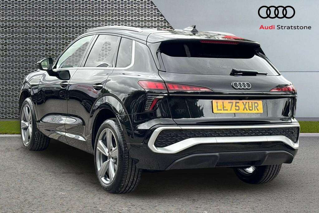 Audi Q3 1.5 Tfsi S Line S Tronic 2025 Black #3