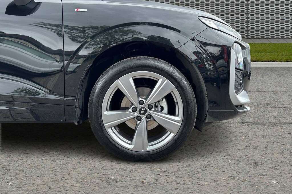 Audi Q3 1.5 Tfsi S Line S Tronic 2025 Black #5