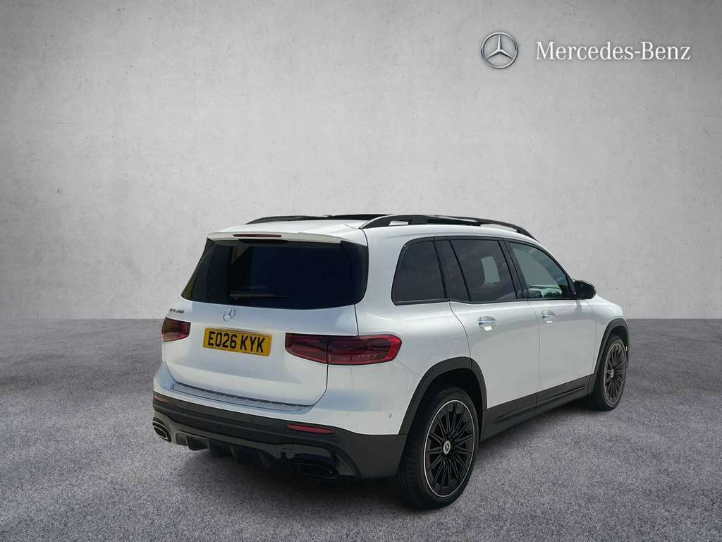 Mercedes-Benz GLB Class 200 Amg Line Premium Plus 7G-tronic 2026 White #3