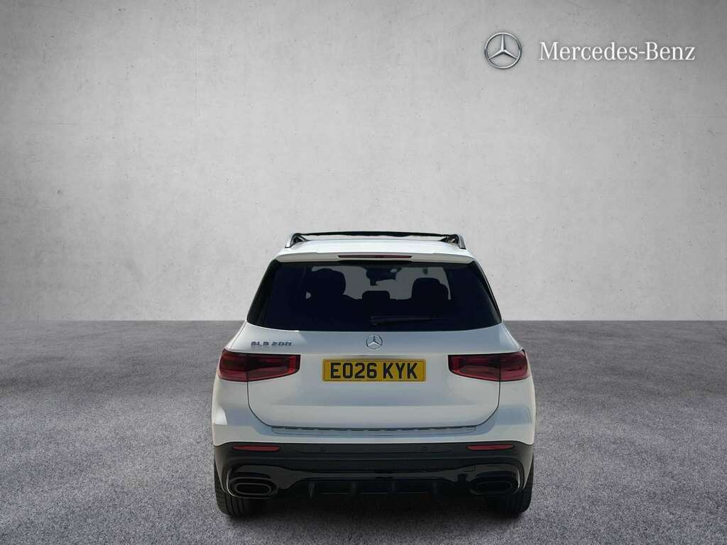 Mercedes-Benz GLB Class 200 Amg Line Premium Plus 7G-tronic 2026 White #4