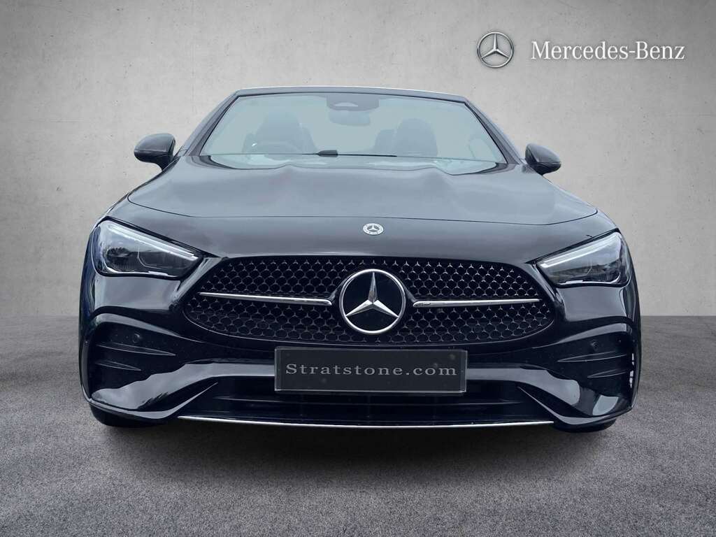 Mercedes-Benz CLE Class 220D Amg Line 9G-tronic 2025 Black #2