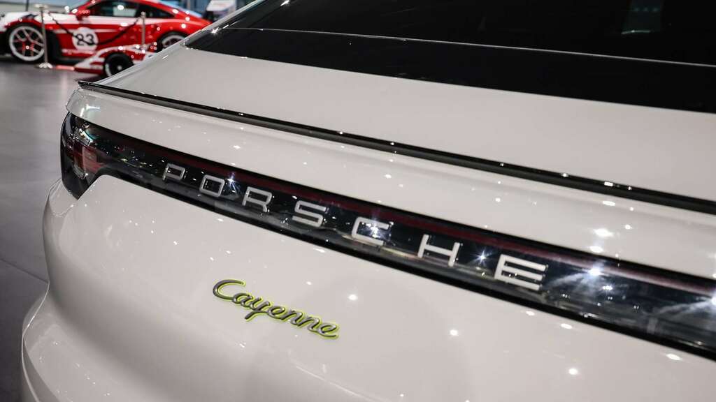 Porsche Cayenne V6 E-hybrid 17.9Kwh Platinum Edition Tiptronics Eu Black #27