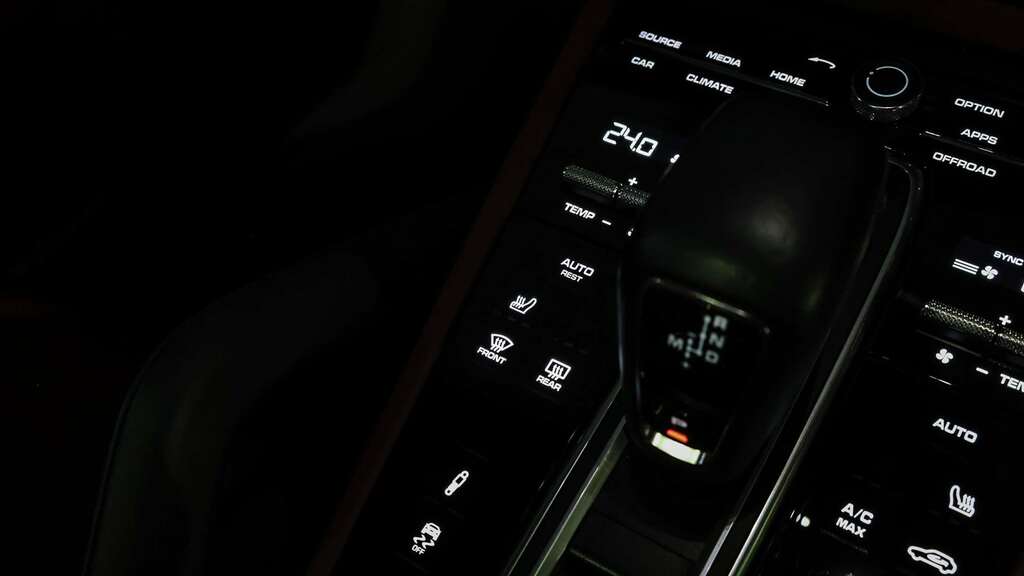 Porsche Cayenne V6 E-hybrid 17.9Kwh Platinum Edition Tiptronics Eu Black #19