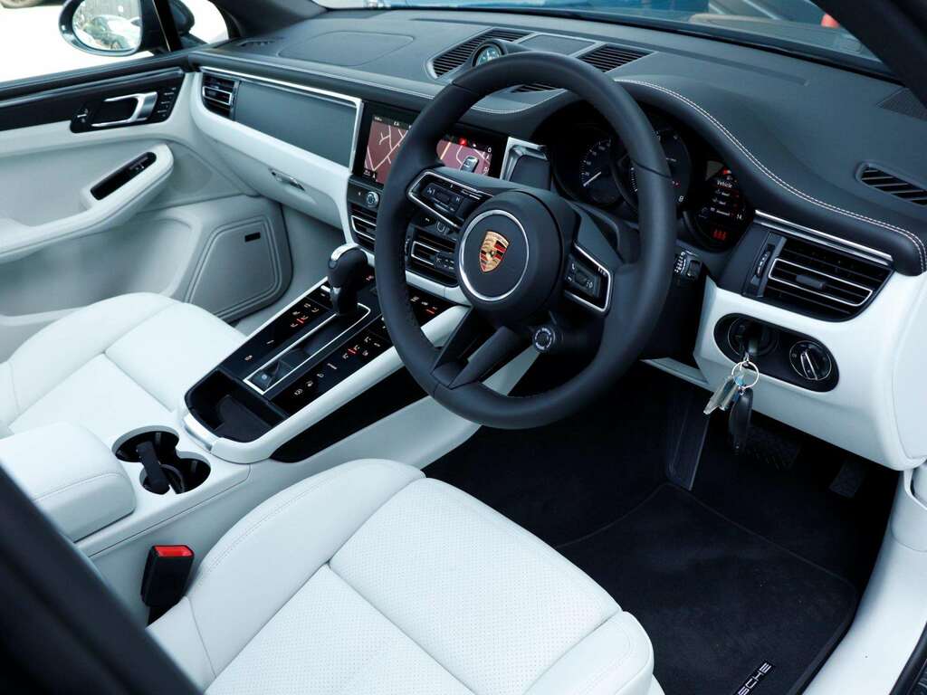 Porsche Macan 5dr Pdk Blue #9