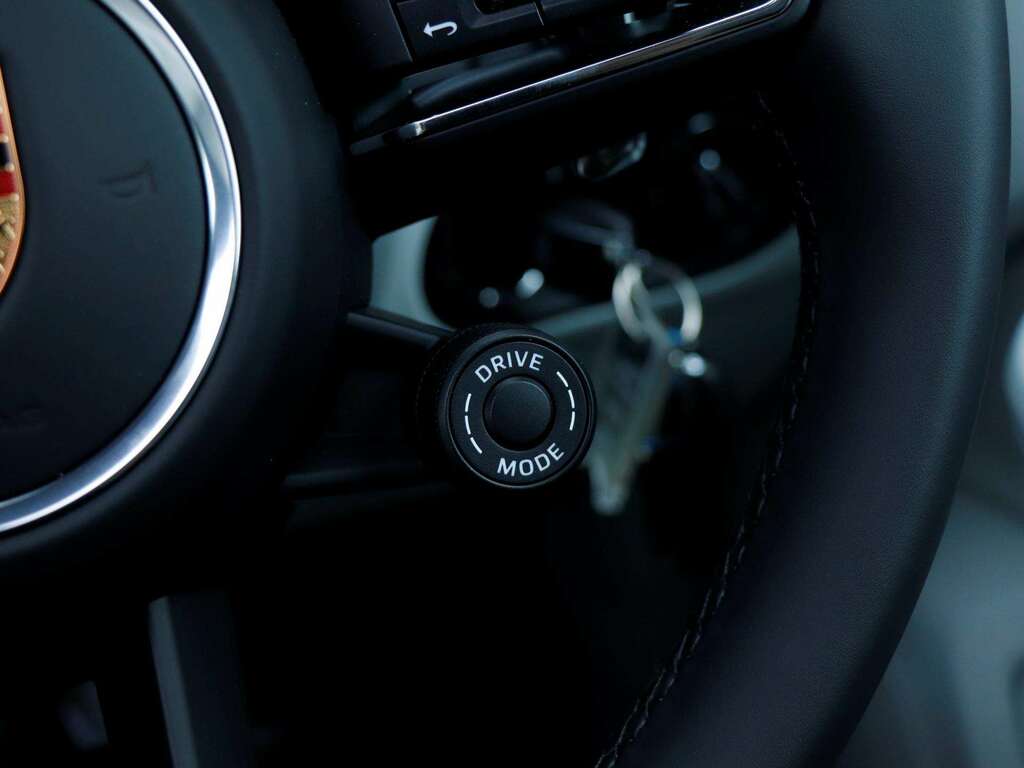 Porsche Macan 5dr Pdk Blue #19