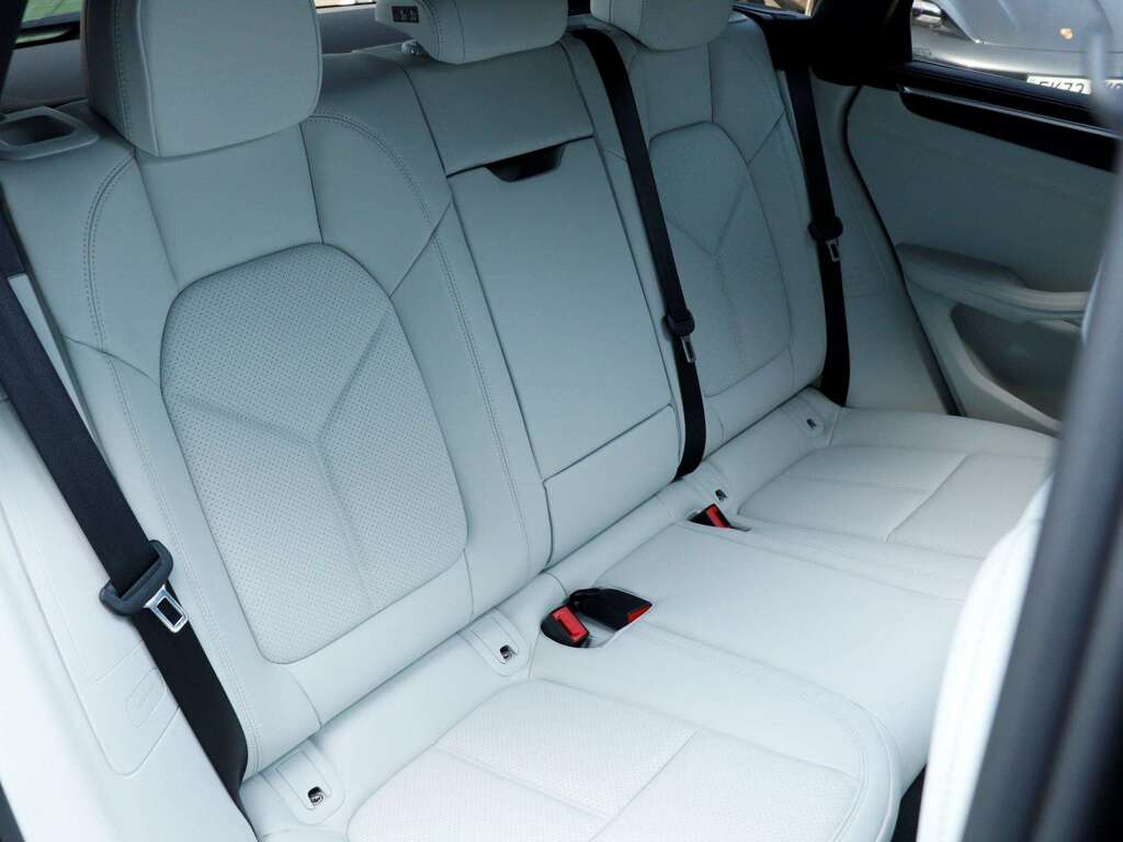 Porsche Macan 5dr Pdk Blue #26