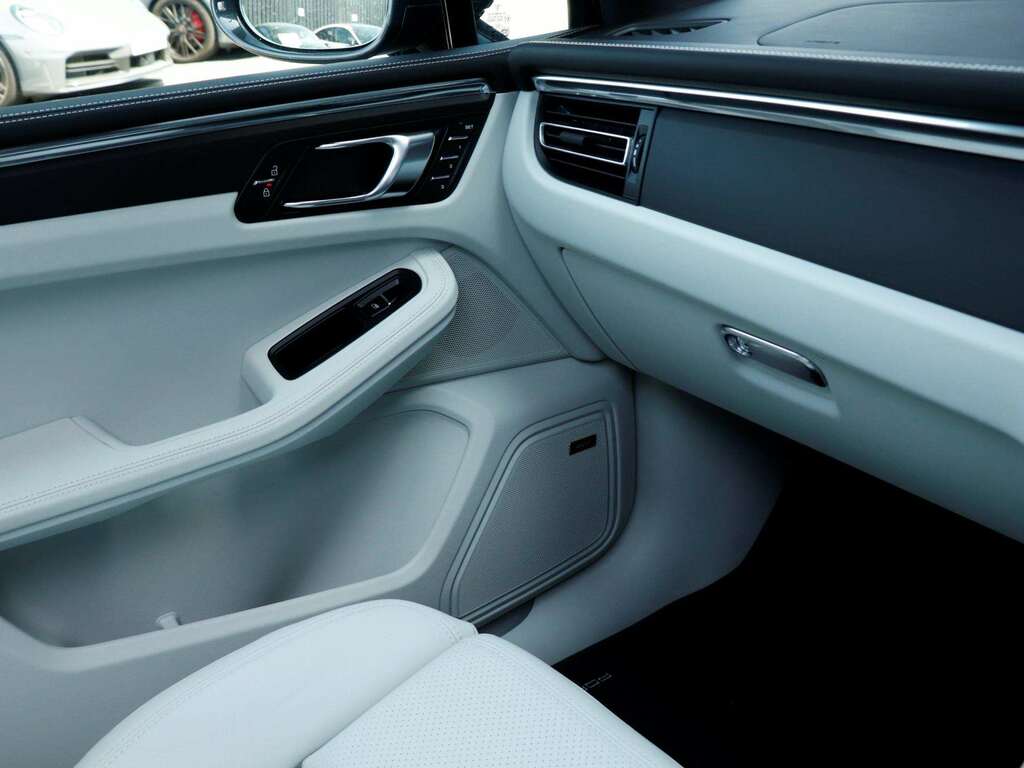 Porsche Macan 5dr Pdk Blue #21