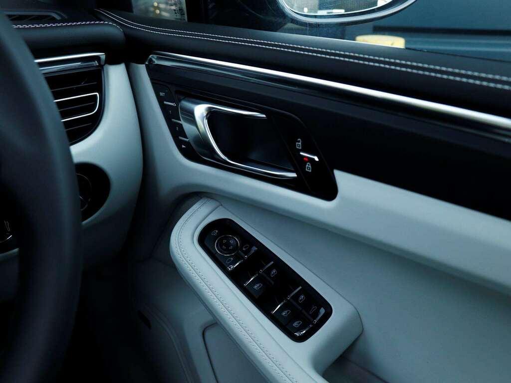 Porsche Macan 5dr Pdk Blue #20