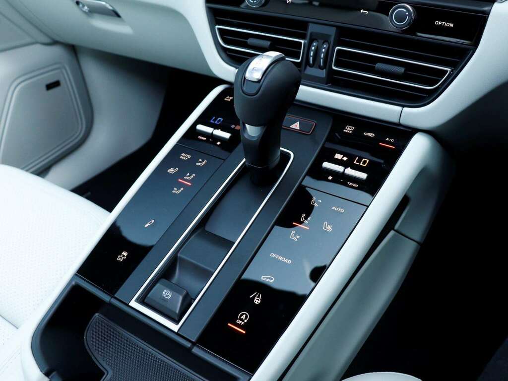 Porsche Macan 5dr Pdk Blue #15