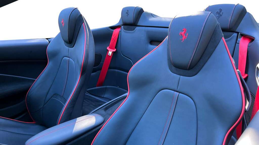Ferrari Roma Spider #16