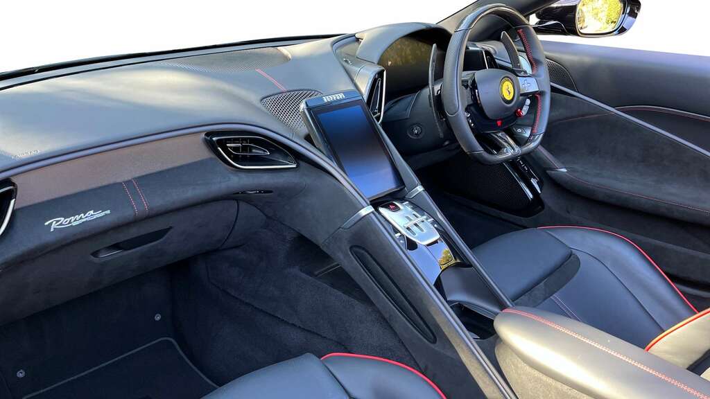 Ferrari Roma Spider #17