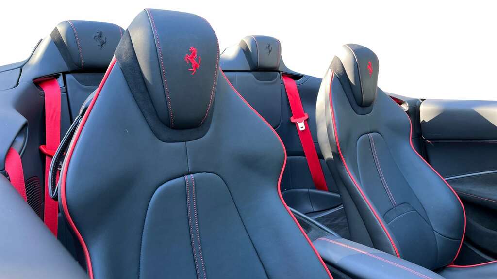 Ferrari Roma Spider #15