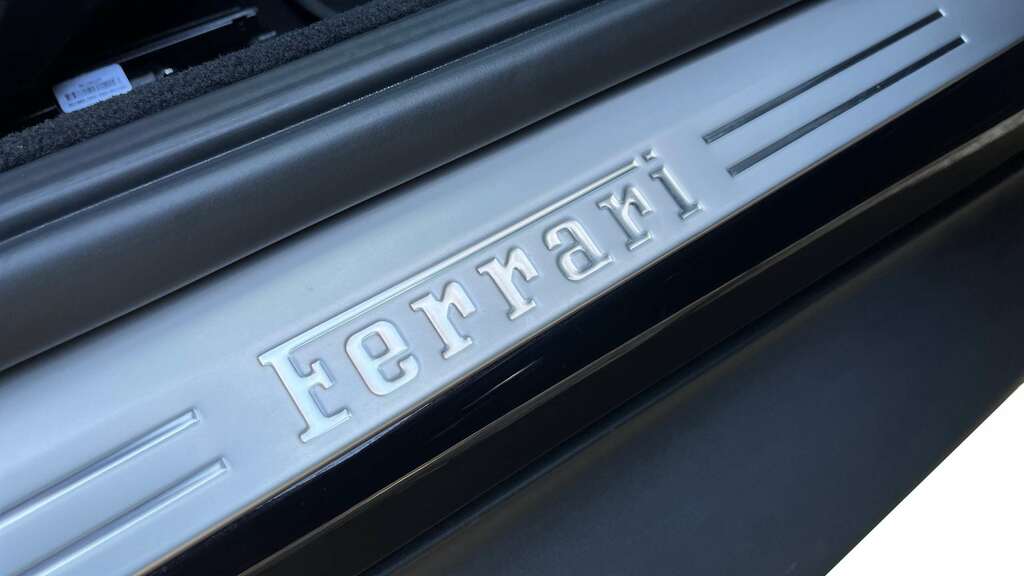 Ferrari Roma Spider #21