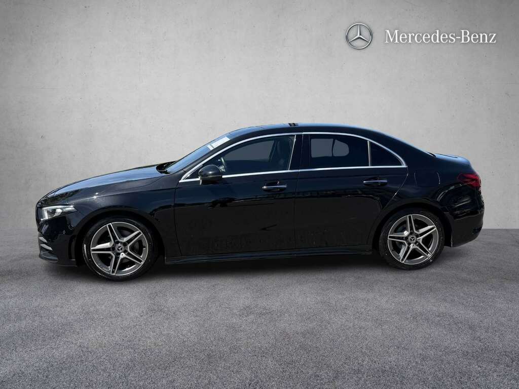 Mercedes-Benz A Class A180d Amg Line Premium 2019 KM69ADV Black #3