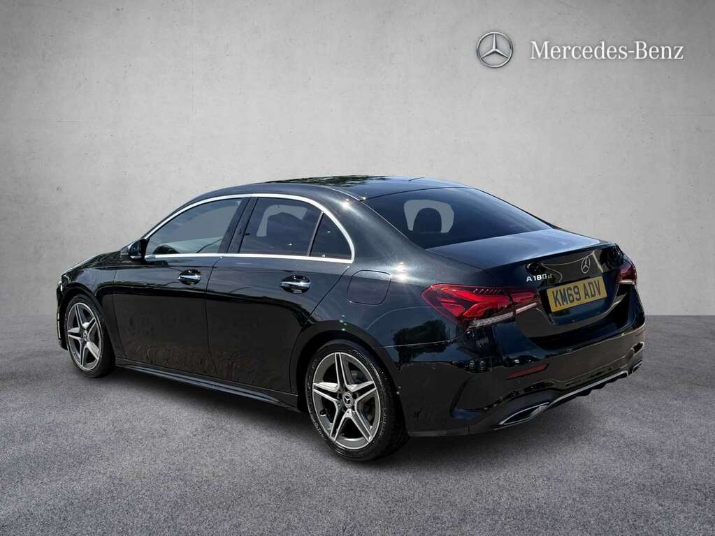 Mercedes-Benz A Class A180d Amg Line Premium 2019 KM69ADV Black #4
