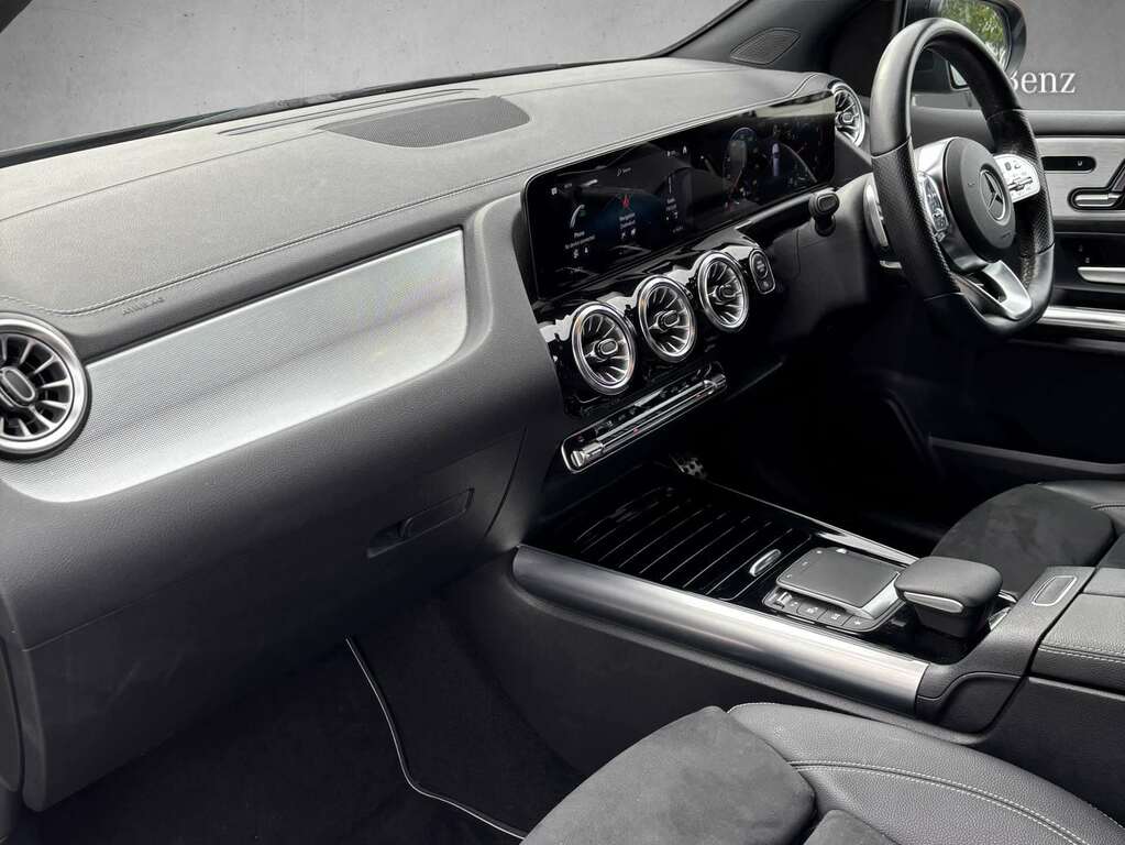Mercedes-Benz GLA Class 35 4Matic Premium 2021 Black