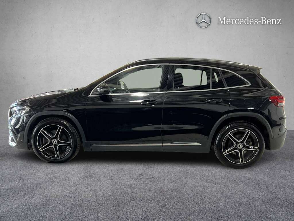 Mercedes-Benz GLA Class 220D 4Matic Amg Line Executive 2023 KN23YLC Black #6