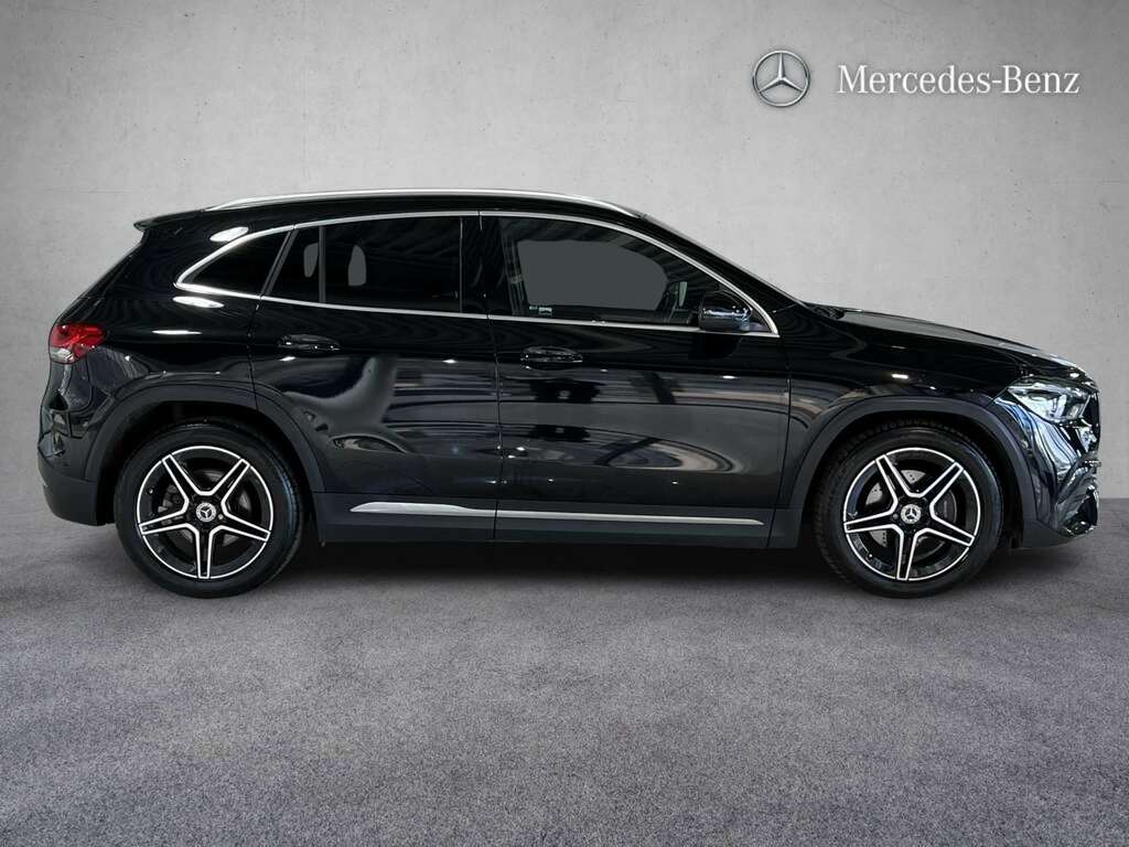 Mercedes-Benz GLA Class 220D 4Matic Amg Line Executive 2023 KN23YLC Black #4