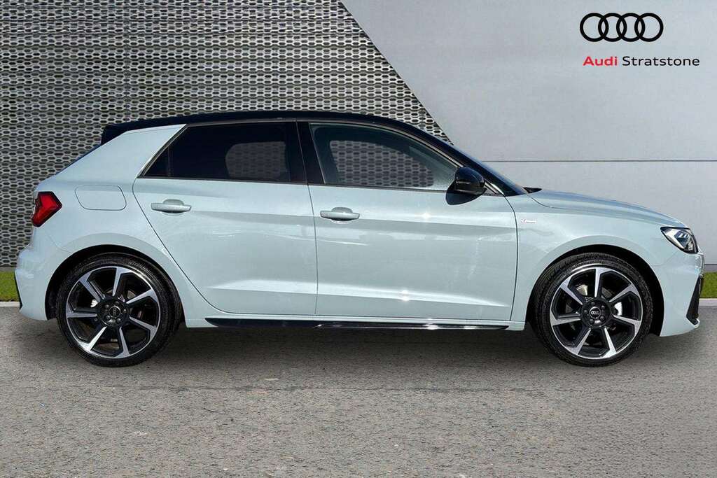 Audi A1 30 Tfsi Black Edition S Tronic 2026 MV26LLU Grey #4